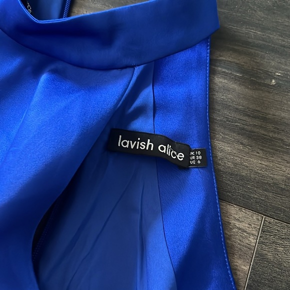 Lavish Alice Dress - Picture 3 of 4